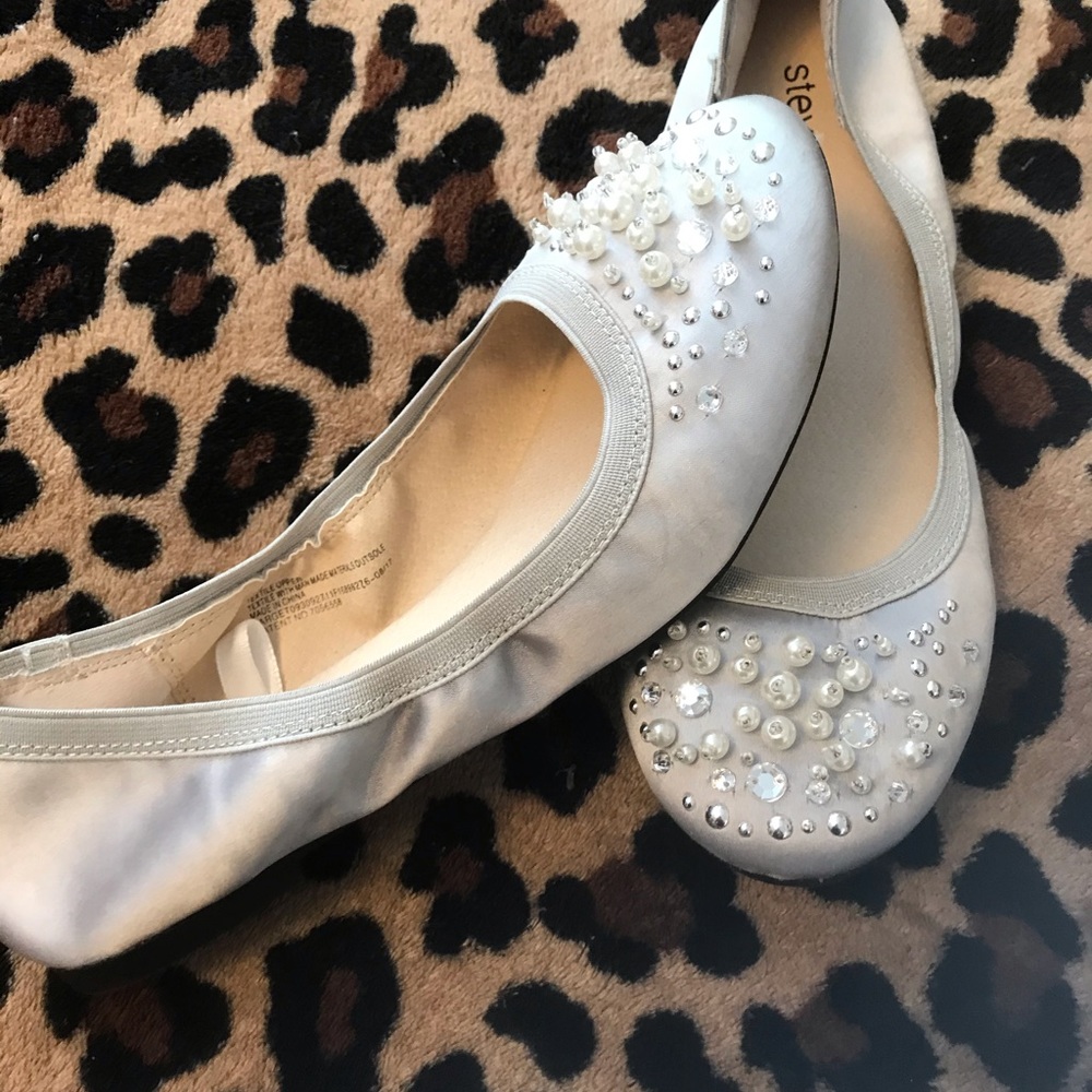 Silver flats 💥 - Picture 2 of 3